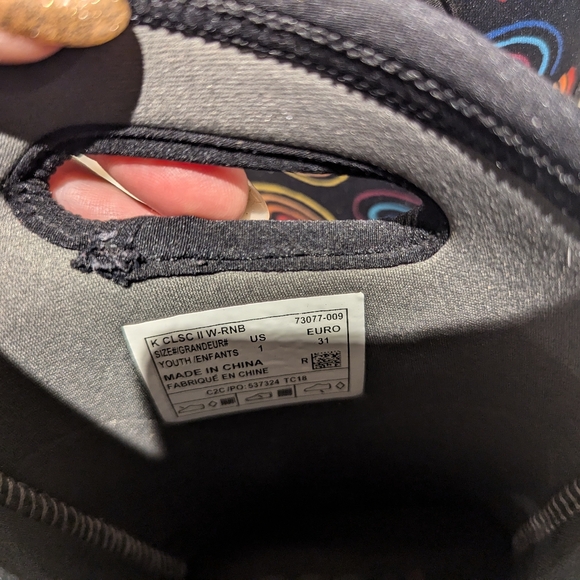 BOGS Classic II Wild Rainbows Youth size 1 Boots - Picture 4 of 5